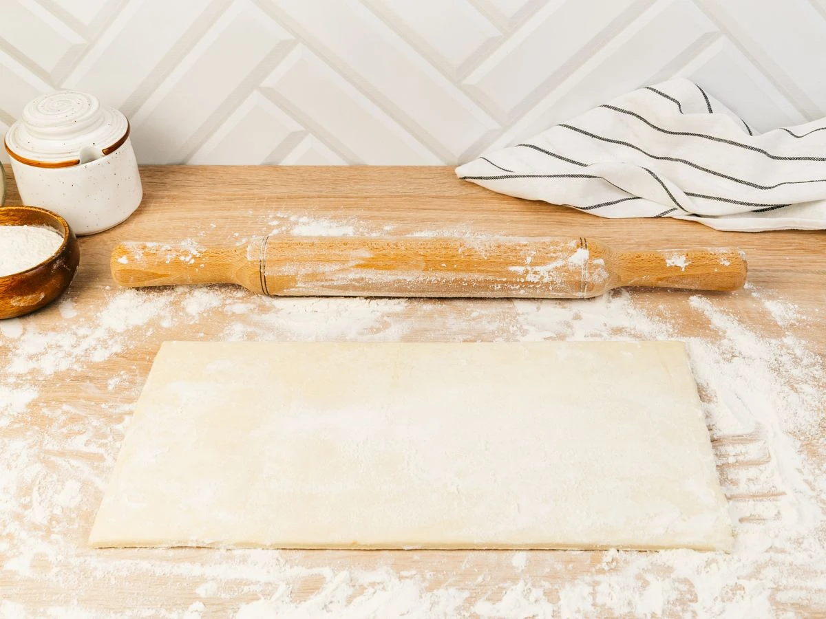 Шаг 3: Конвертики с творогом и изюмом