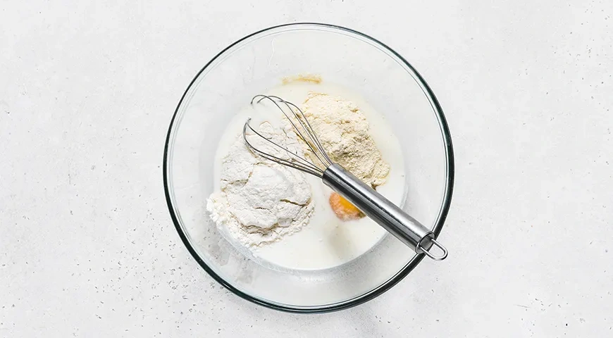 Корн-доги с сосиской и сыром: шаг 3