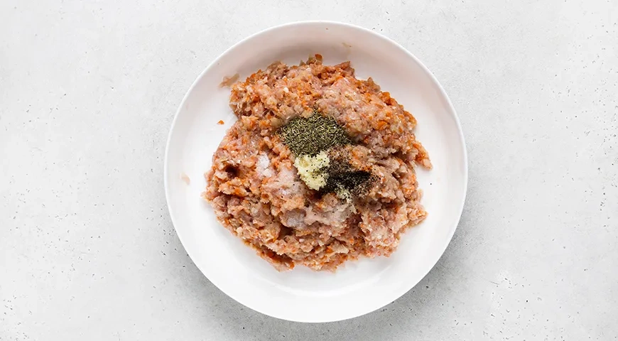 Котлеты из кролика: шаг 3