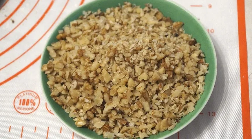 Краффин со вкусом шоколада и орехов: шаг 3