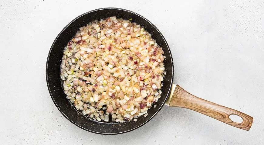 Кролик, тушенный в сливках: шаг 3