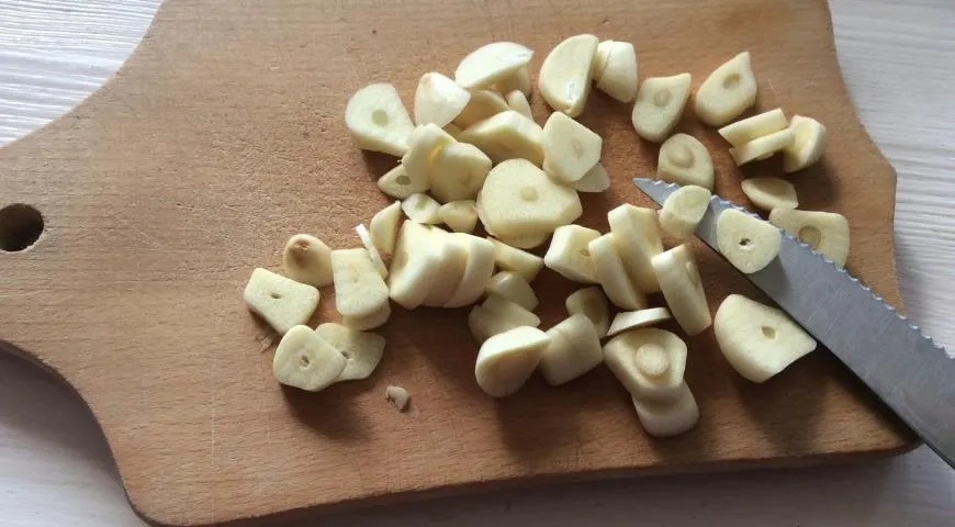 Курица в красном соусе: шаг 3