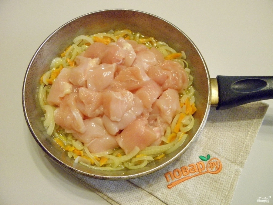 Шаг 3: Куриная грудка в сливках