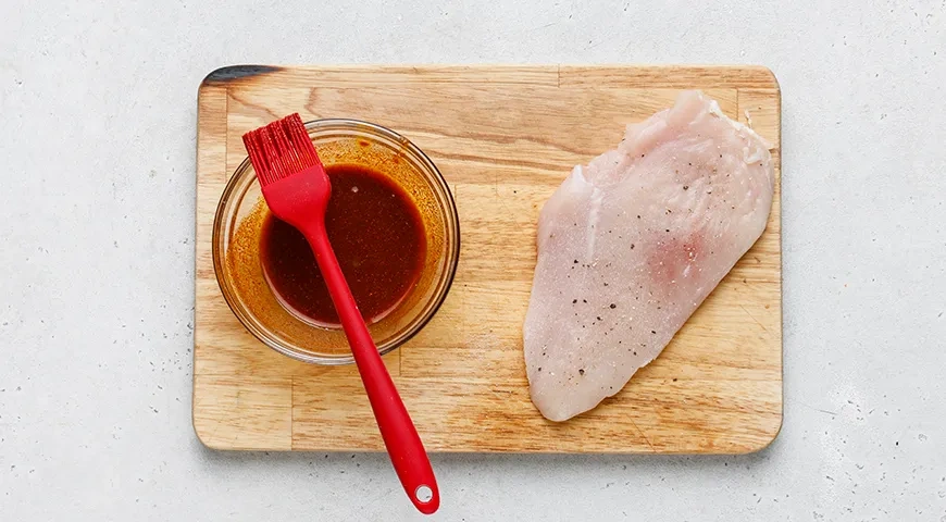 Куриное филе, жаренное в пергаменте: шаг 3