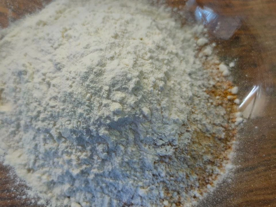 Шаг 3: Куриные бедра, запеченные в панировке