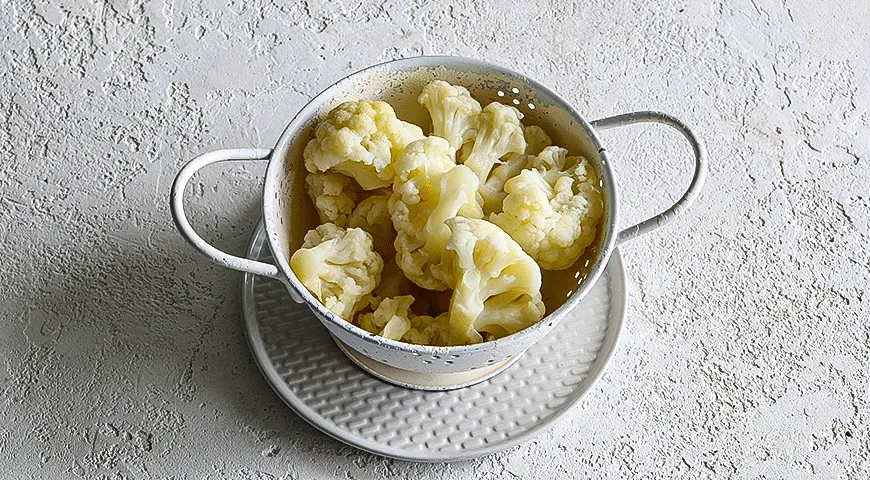 Куриные бедрышки с пюре из цветной капусты: шаг 3