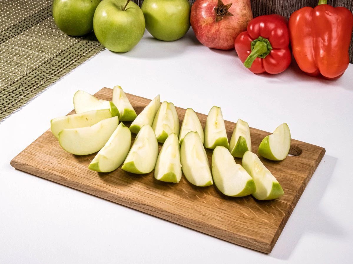 Шаг 3: Курица, запеченная с яблоками и болгарским перцем