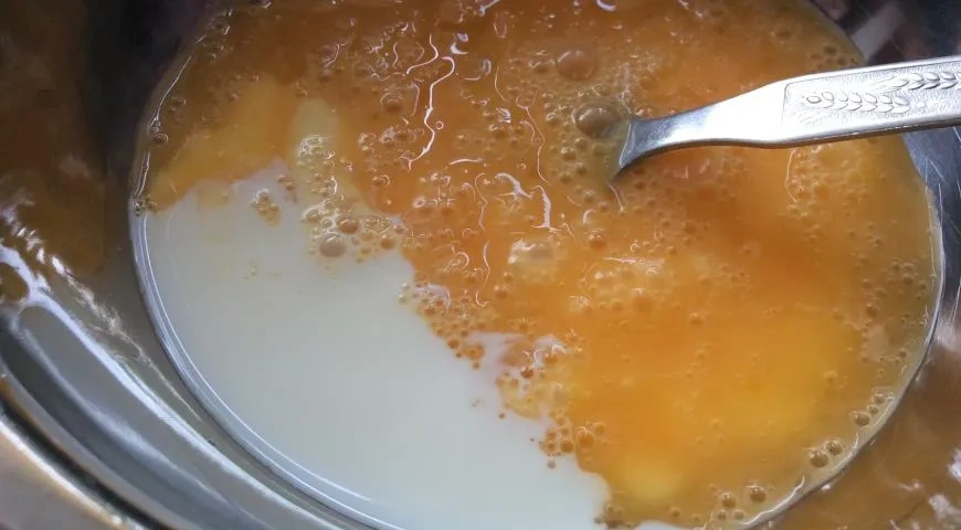 Омлет с кабачками для летнего завтрака: шаг 3