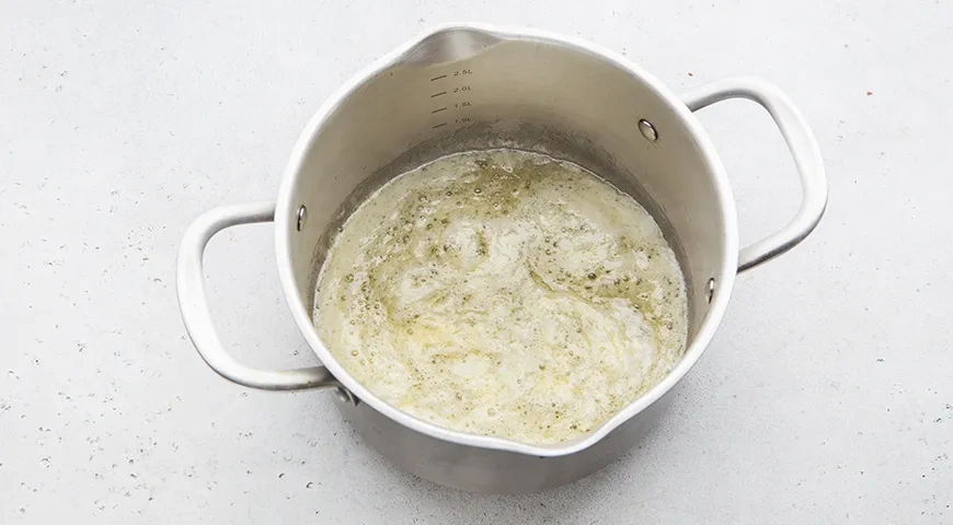 Медовик с бананом: шаг 3