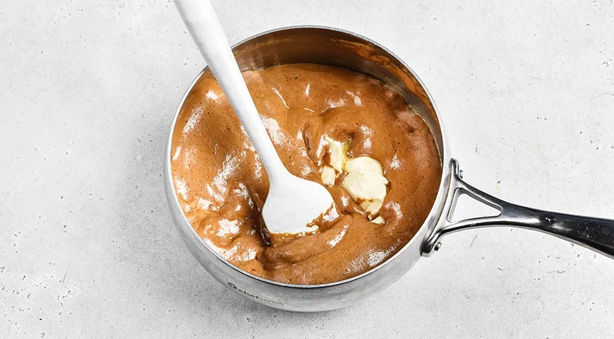 Медовик с малиной: шаг 3