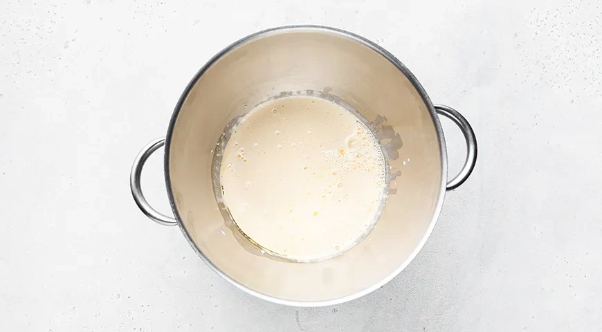 Мягкие венские вафли на молоке: шаг 3