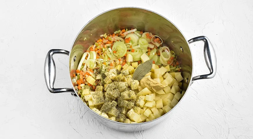 Немецкий картофельный суп: шаг 3