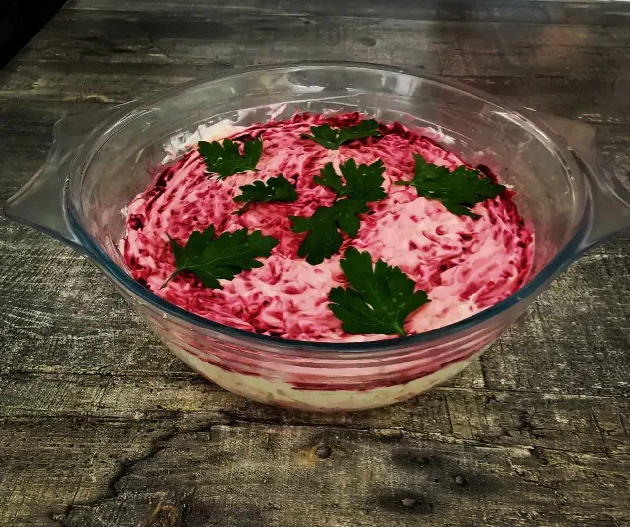 Шаг 3: Необычный слоёный салат