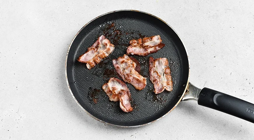 Новогоднее канапе с ананасом на шпажках: шаг 3