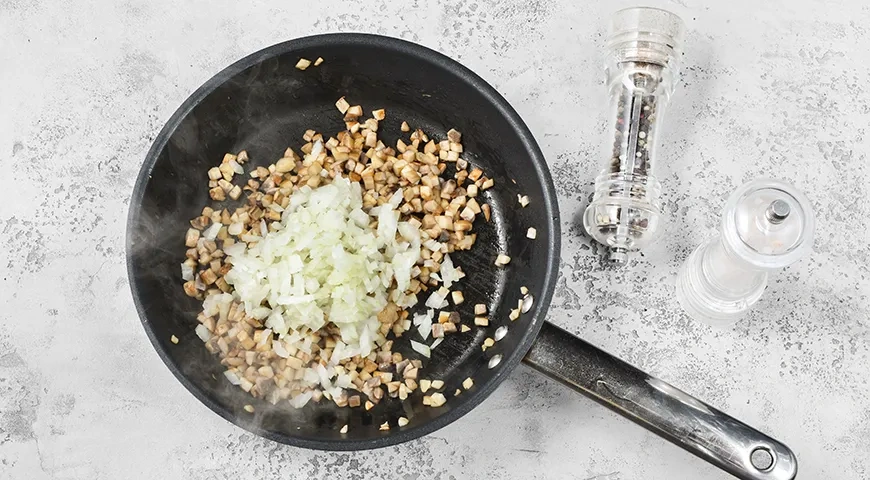 Новогодний салат «Лошадь»: шаг 3