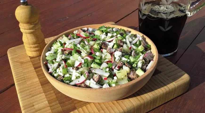 Окрошка мясная на квасе: шаг 3