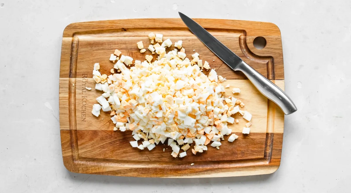 Окрошка на майонезе: шаг 3