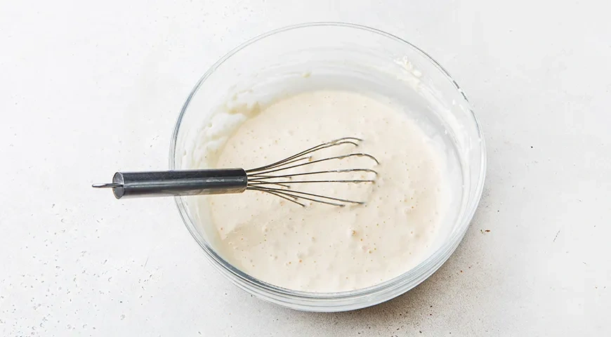 Оладьи на сметане с яблоками: шаг 3