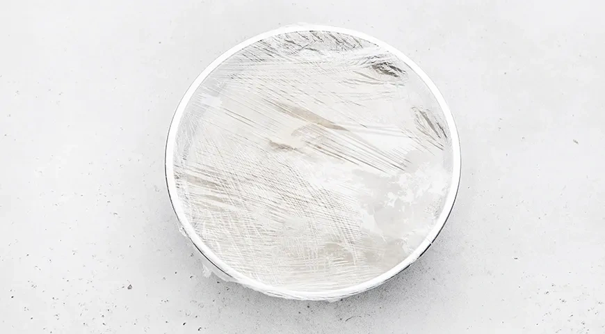 Осетинский пирог с курицей и сыром: шаг 3