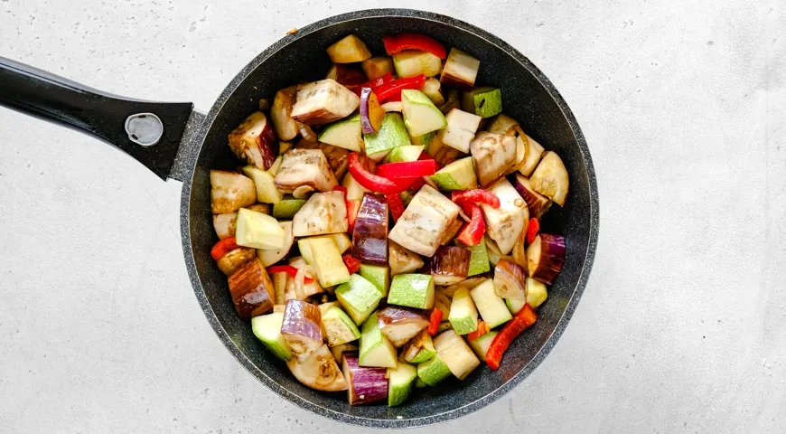 Овощное рагу с курицей и баклажанами: шаг 3