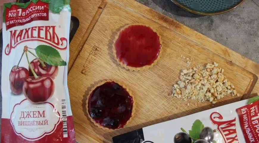 Печенье инь-ян на 14 февраля с джемами "Махеевъ": шаг 3