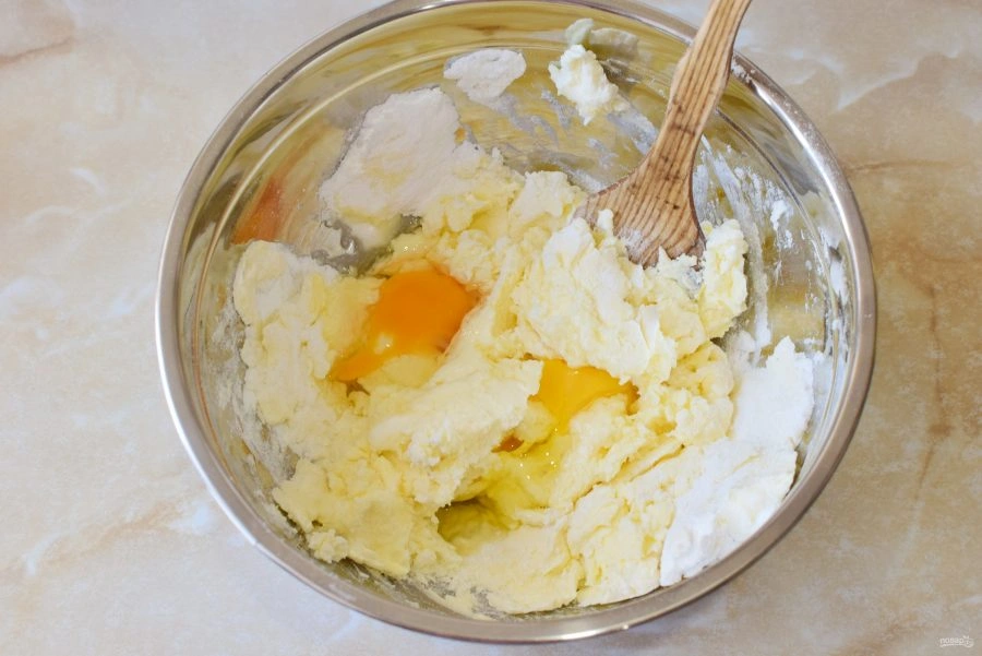 Шаг 3: Печенье орешки со сгущенкой