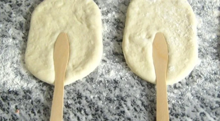 Пицца на палочке: шаг 3