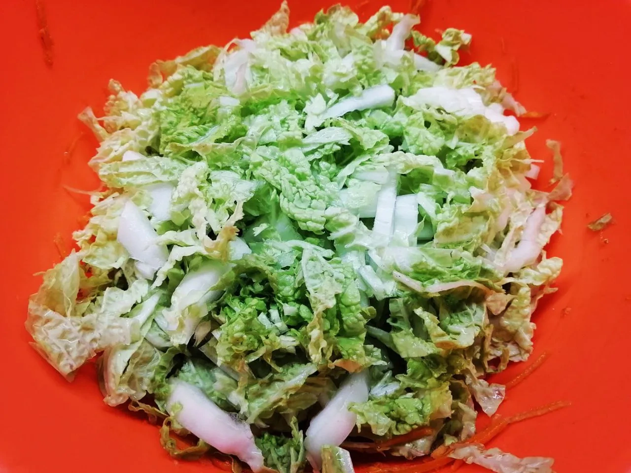 Пикантный салат с курицей и фасолью: шаг 3