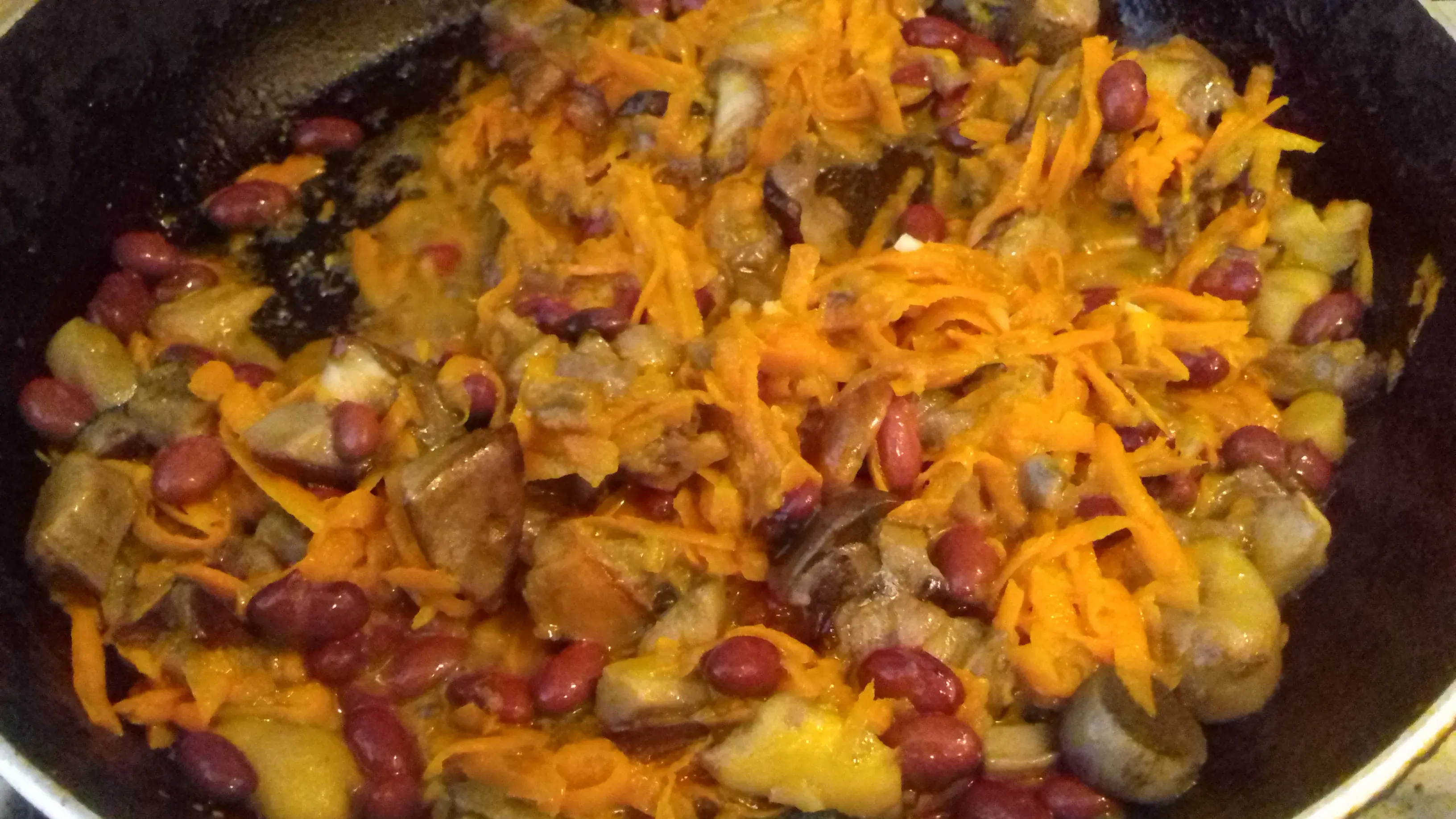 Пирог с фасолью и грибами: шаг 3