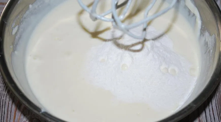 Пирог с рикоттой и черникой: шаг 3