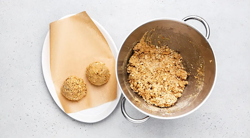 Пирожное Муравейник из печенья Рыбки: шаг 3