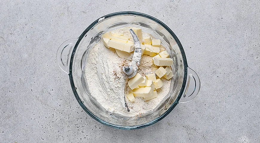 Пончики с грушей и соленой карамелью: шаг 3