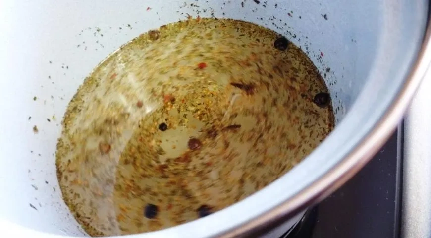 Пряный салат из моркови с розовым перцем: шаг 3