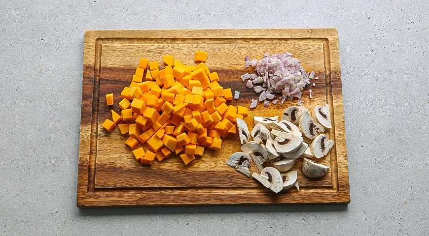 Пшенная каша с тыквой и грибами: шаг 3