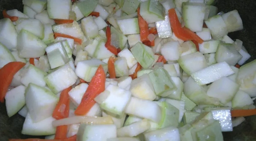 Рагу из капусты и кабачков: шаг 3