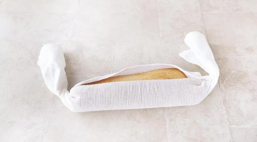 Рулет с клюквой и апельсиновым маскарпоне: шаг 3