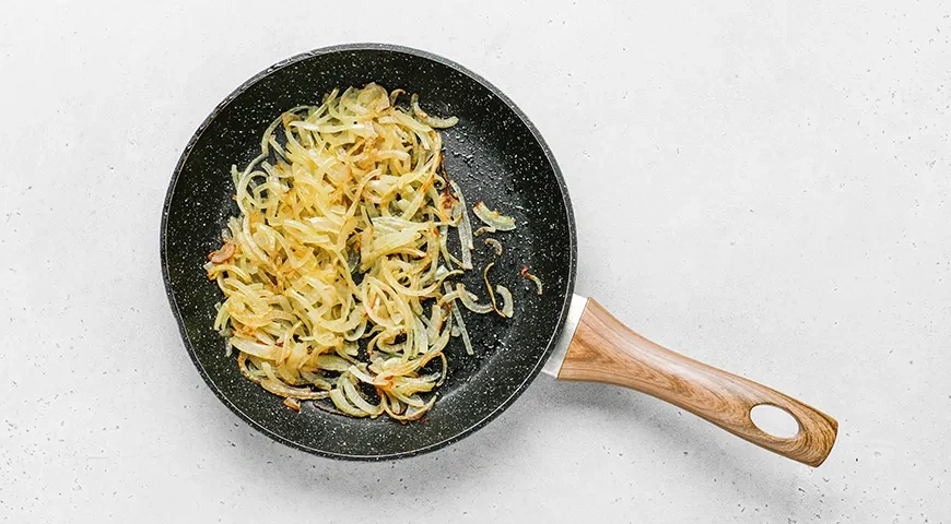 Рулетики из говядины с черносливом и грецкими орехами: шаг 3