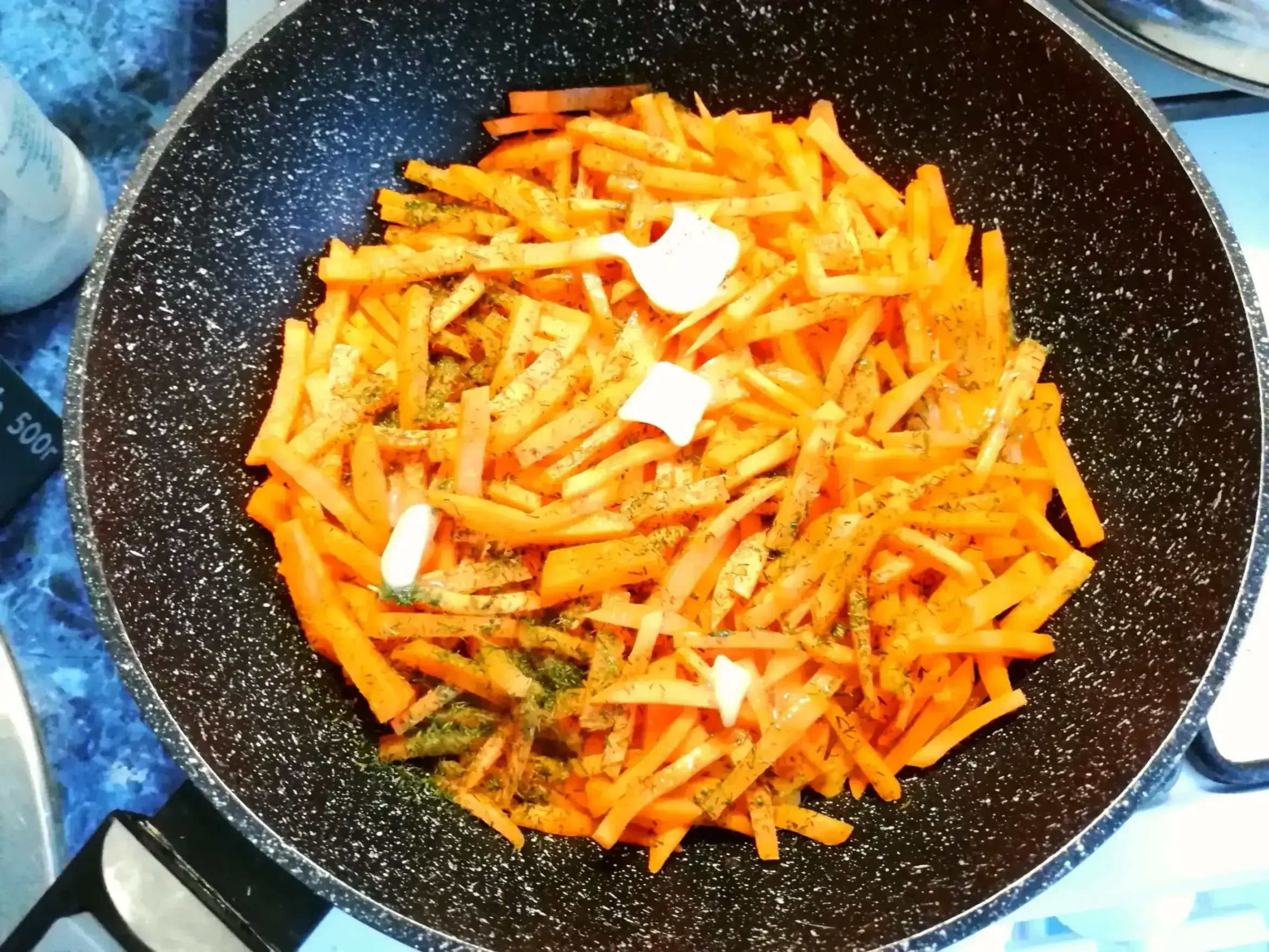 Рыба на морковной подушке под картофельным одеялом: шаг 3