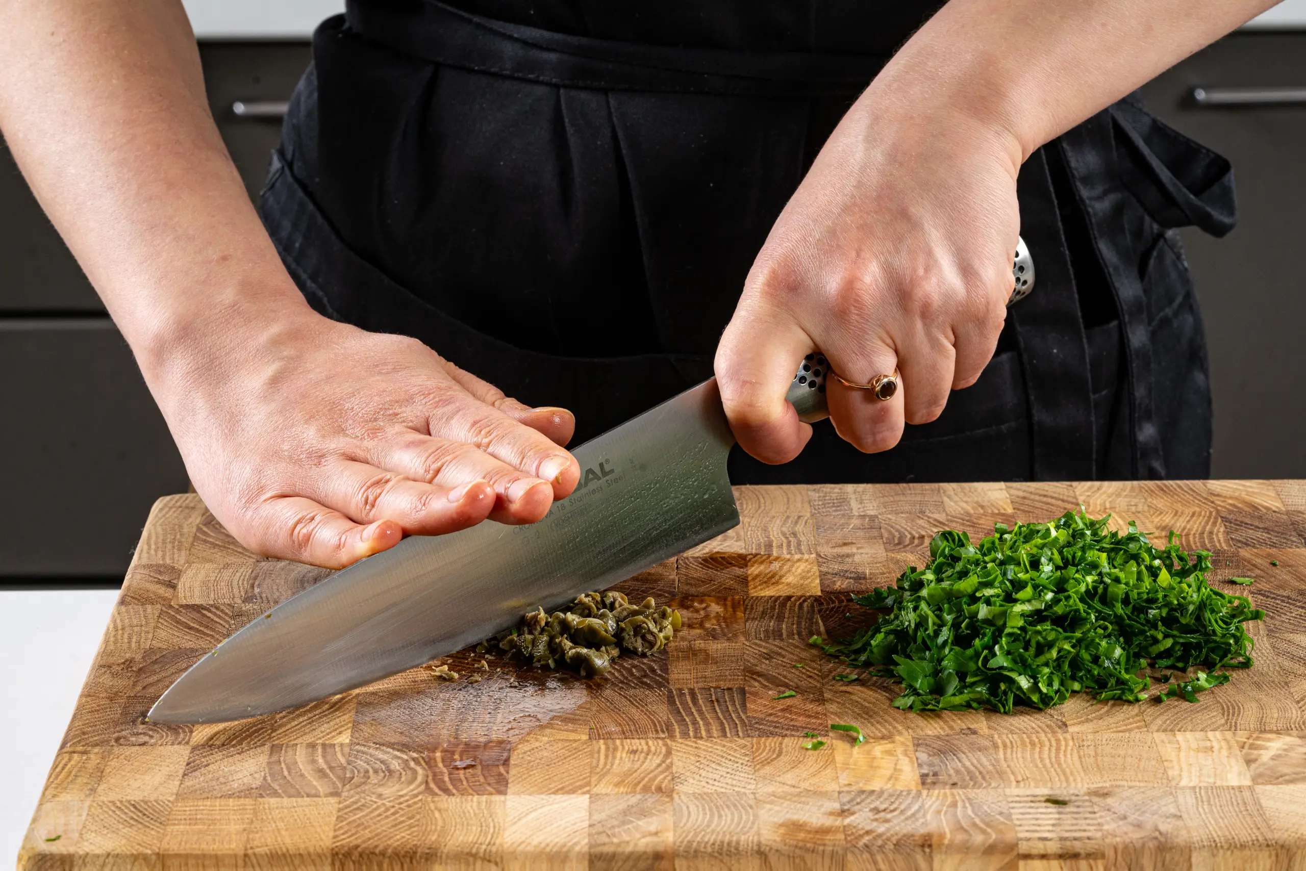 Шаг 3: Рыбные котлеты в духовке со сливочным соусом