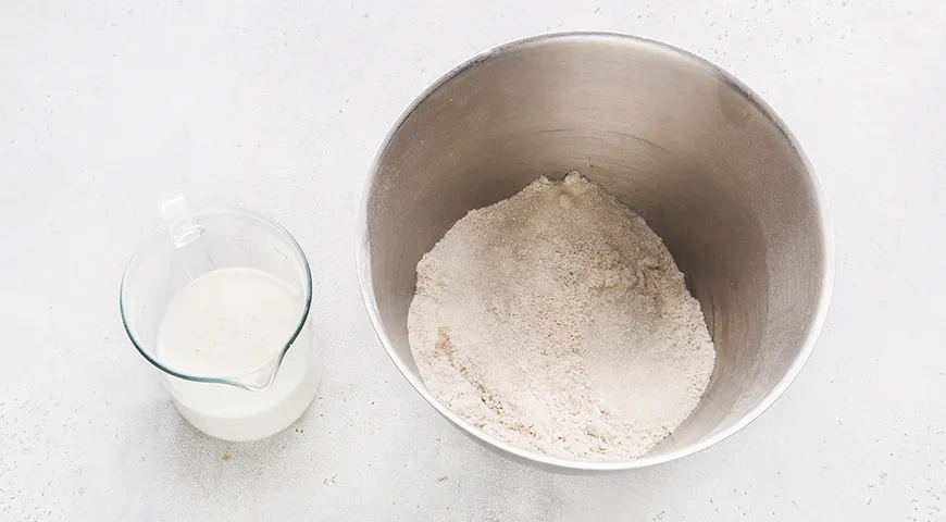 Ржаной хлеб на кефире без дрожжей: шаг 3