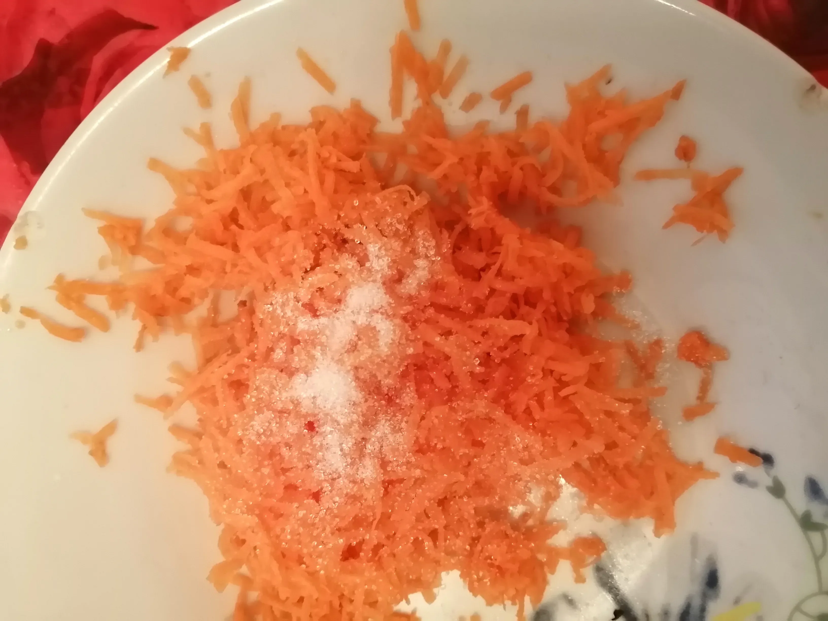 Салат яблочно-морковный: шаг 3