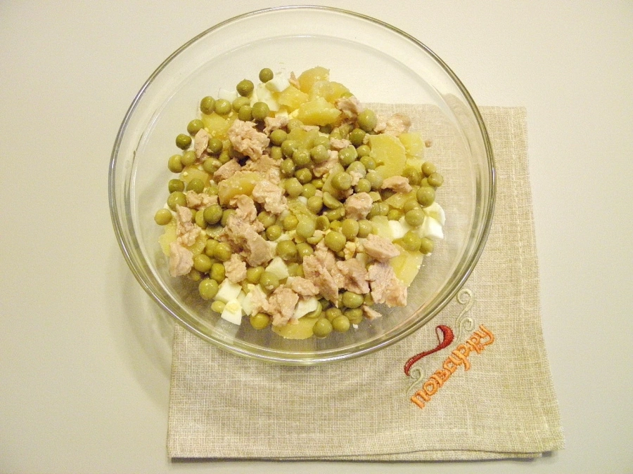 Шаг 3: Салат из печени трески