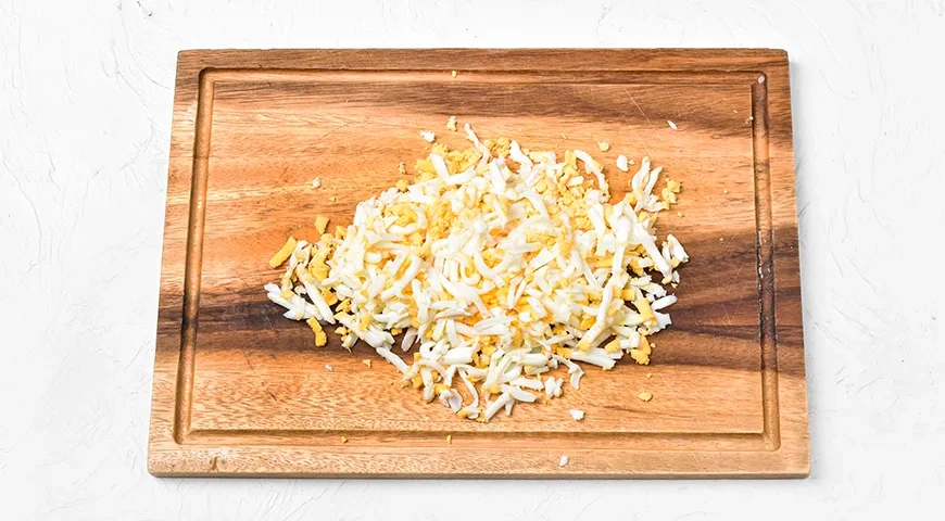 Салат Мужские грезы с курицей: шаг 3