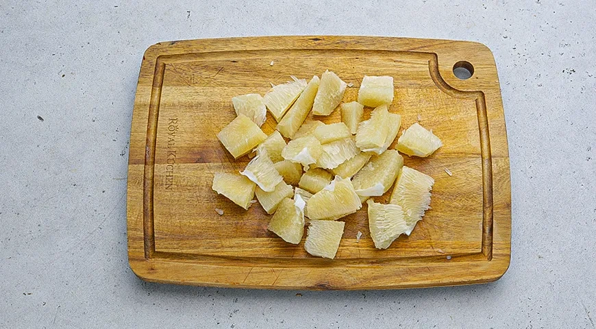 Салат с помело, креветками и острой заправкой: шаг 3