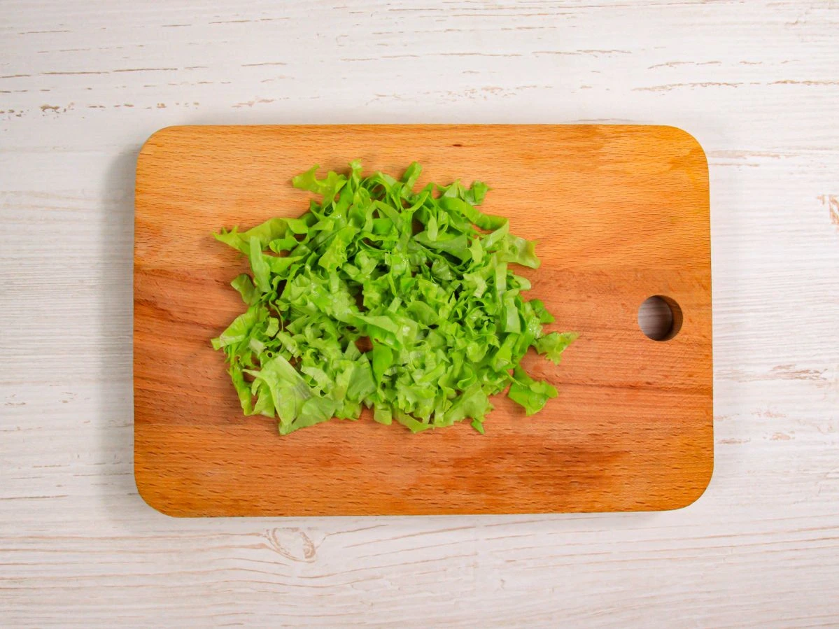 Шаг 3: Салат с ветчиной по-венгерски