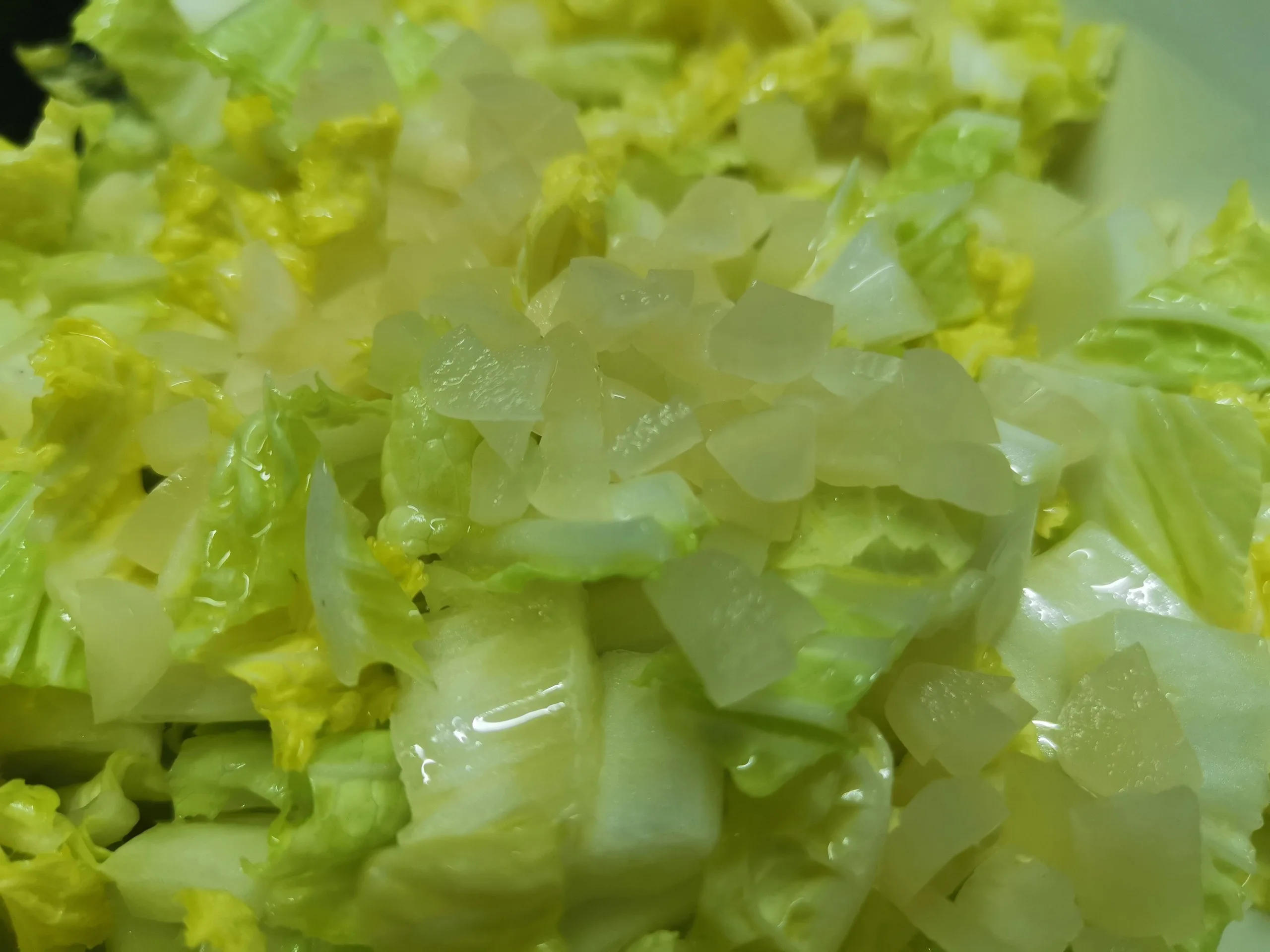 Шаг 3: Салат с вялеными помидорами