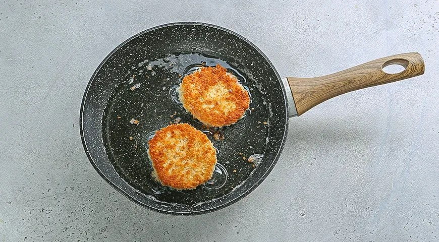 Сандо с вареной колбасой: шаг 3