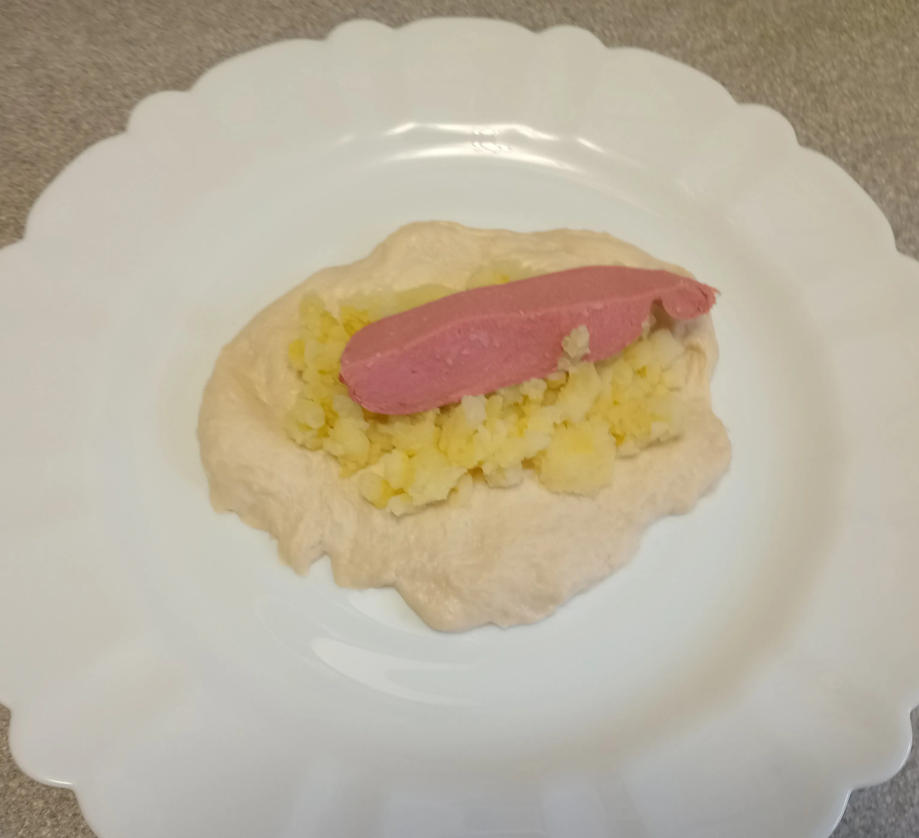 Сардельки с картофелем в тесте: шаг 3