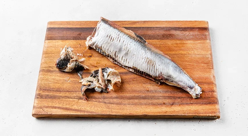 Селедка под шубой с орехами: шаг 3