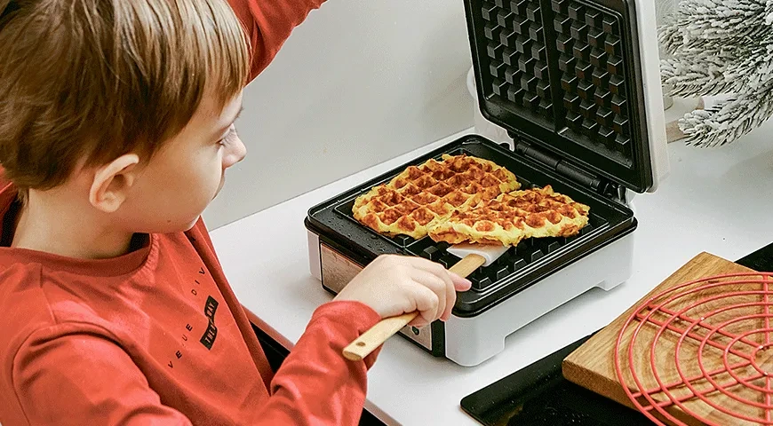 Сэндвичи из картофельных вафель с ветчиной: шаг 3